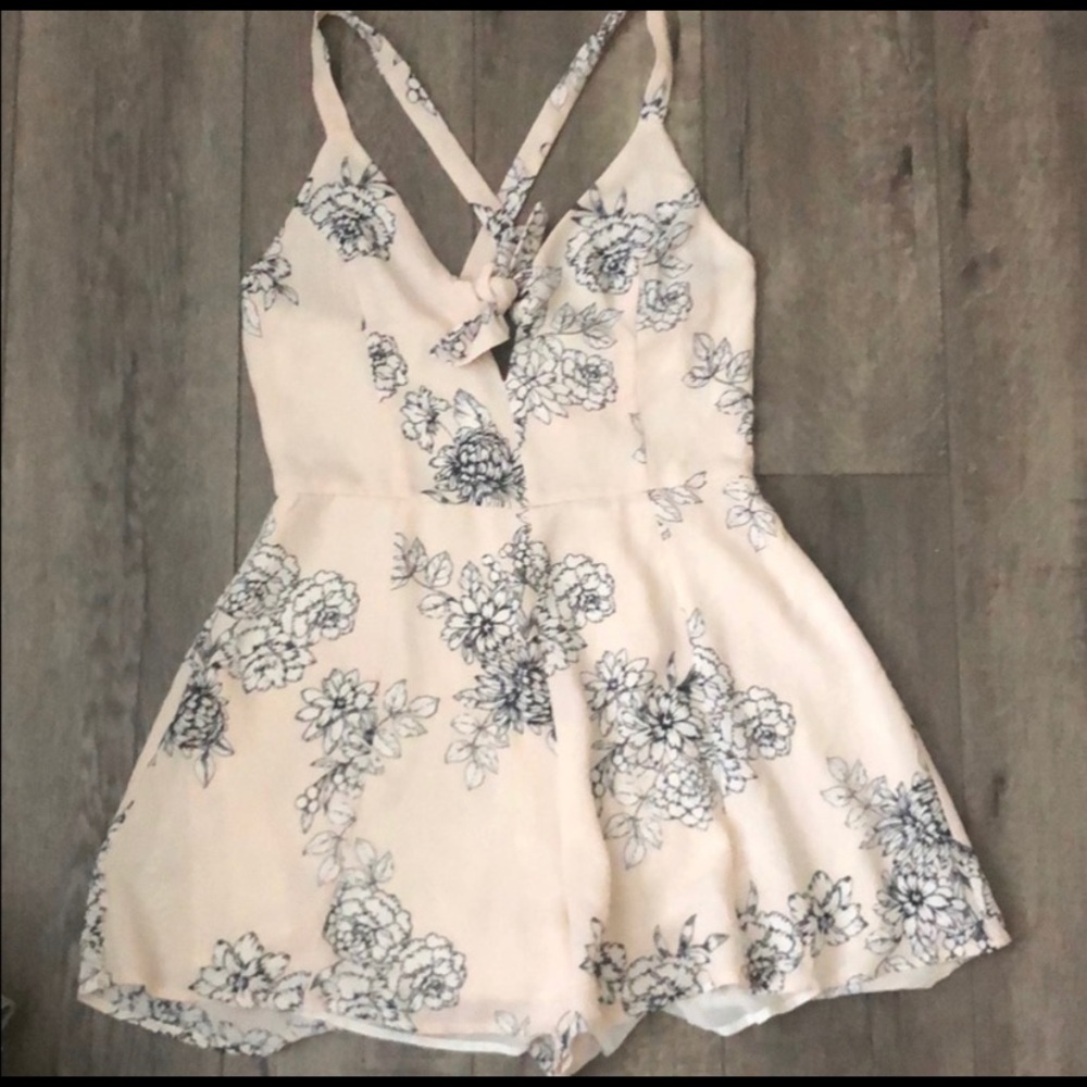 Xs blush pink floral print romper